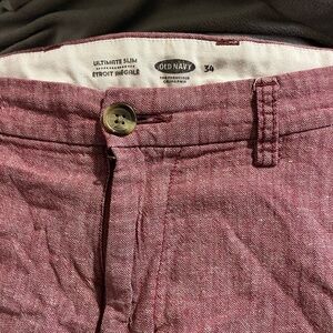Old Navy Ultimate Slim Pants in Burgundy